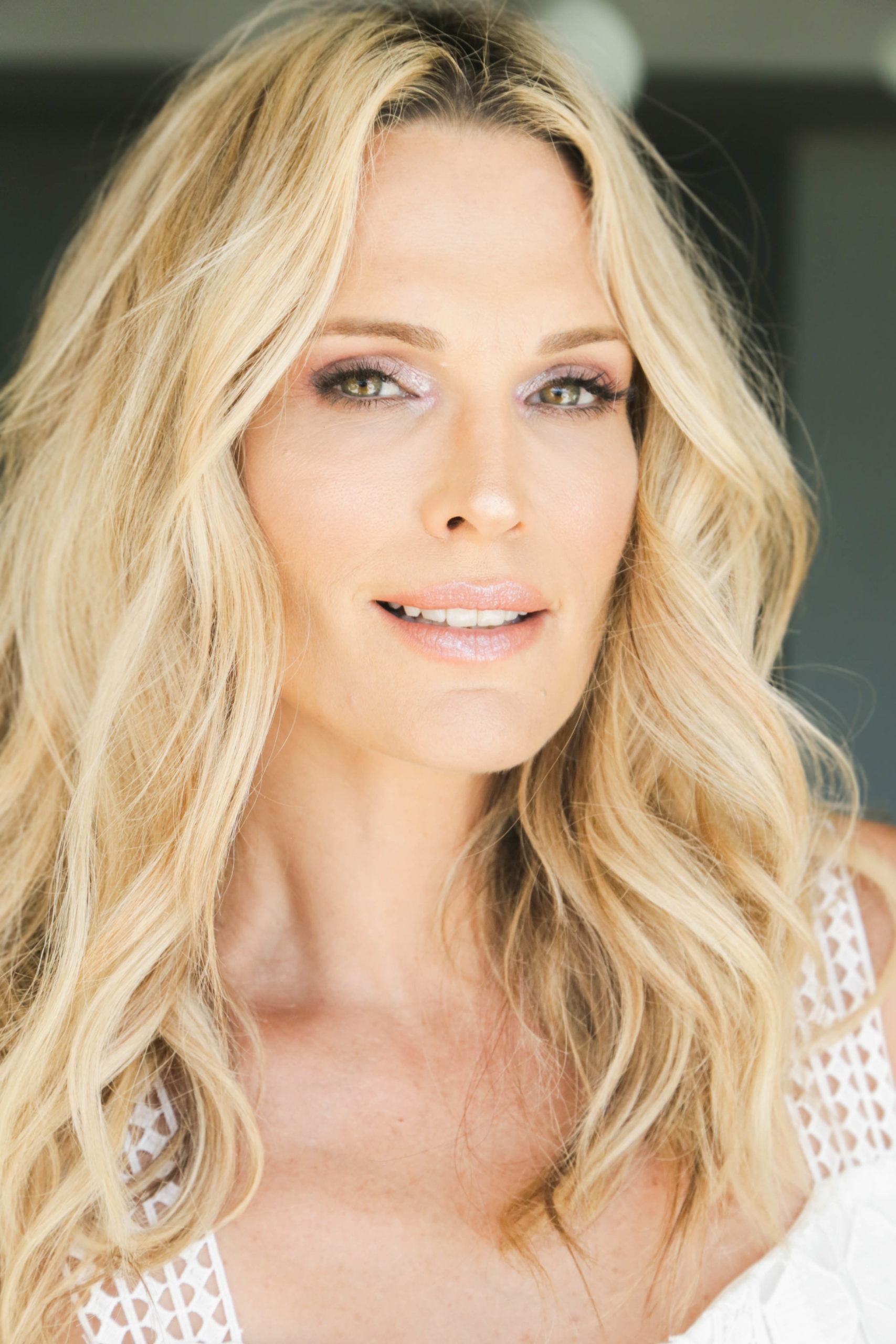 In Makeup - Page 2 of 3 - Molly Sims